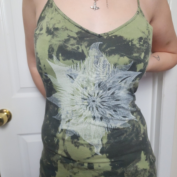 Y2k Cami - Picture 2 of 9